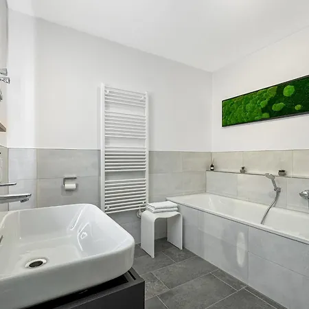 Neu Freiraum Fuenf Apartment *